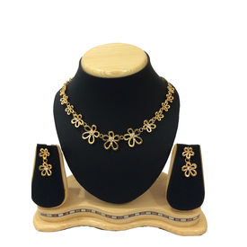 Shriya Flower Shape Designer Nacklace Set
